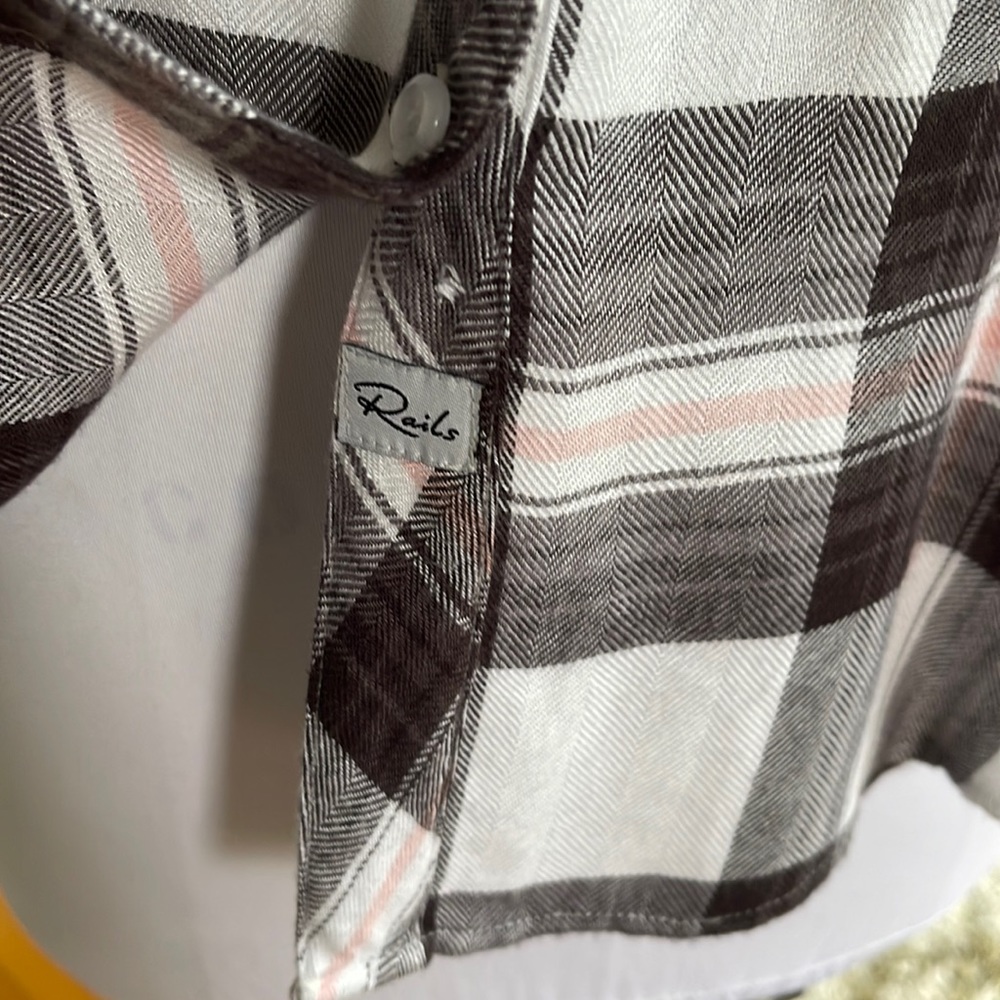 Rails Plaid Button Up Small S Euc - image 3